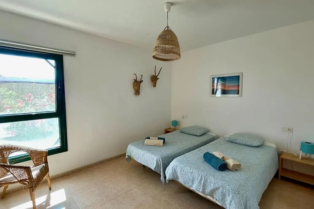 Villa Spacieuse Et Lumineuse Avec Piscine Chauffee لا أوليفا