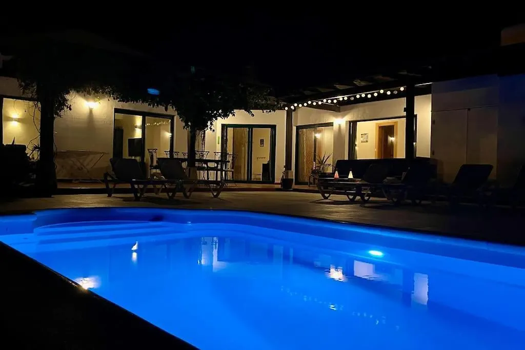 Villa Spacieuse Et Lumineuse Avec Piscine Chauffee لا أوليفا