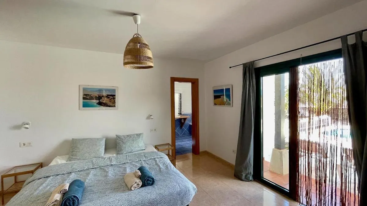Villa Spacieuse Et Lumineuse Avec Piscine Chauffee لا أوليفا